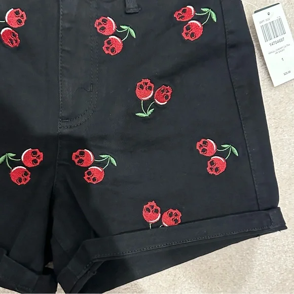 NWT Hot Topic High Waisted Cherry Skull Shorts - Picture 2 of 6